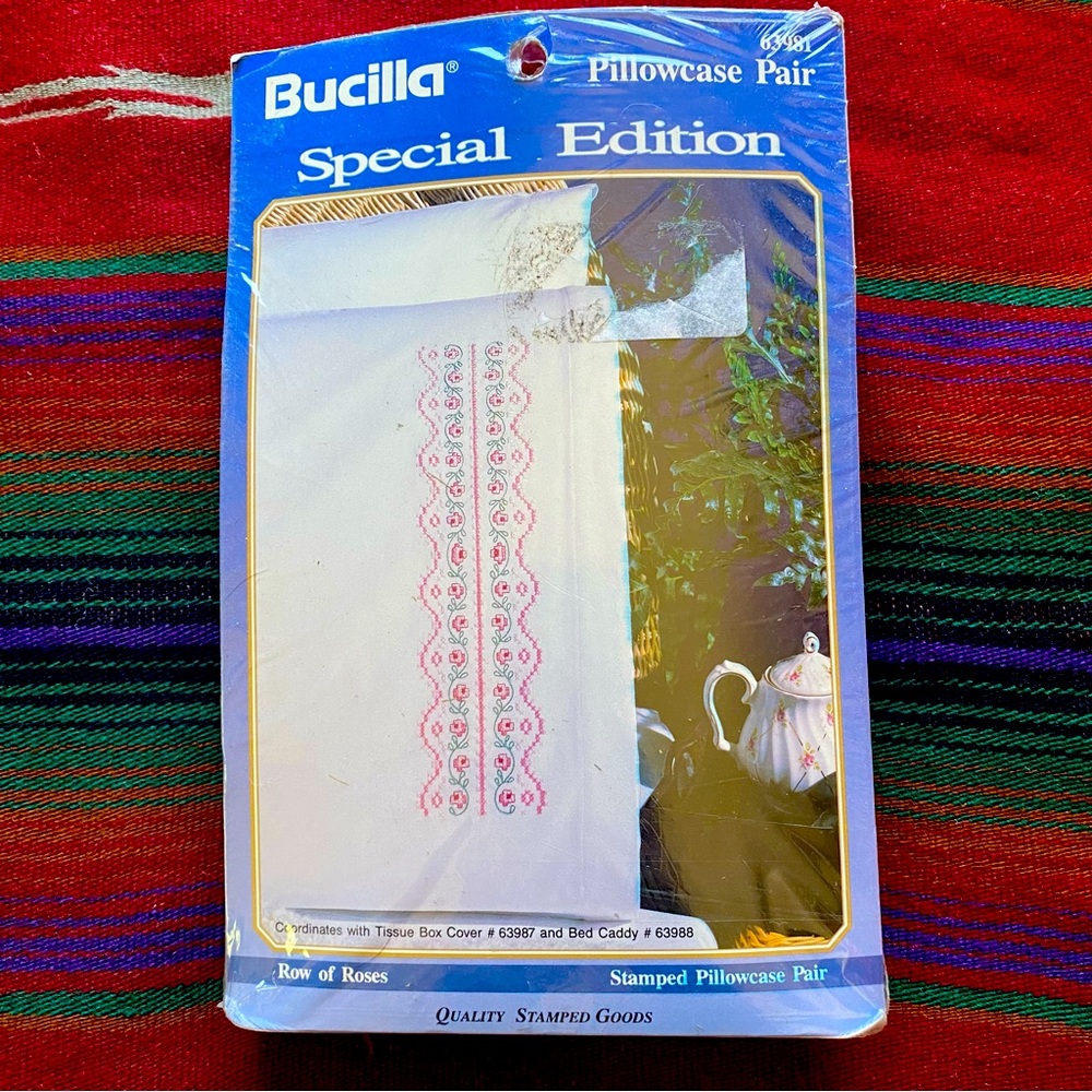 VTG NIB Bucilla Special Edition Pillowcase Pair embroidery Set. Row of Roses.